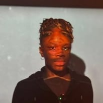 Cuir noir cœur queer