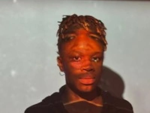 Cuir noir cœur queer