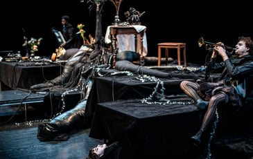 Avec les pieds – Jeanne Desoubeaux