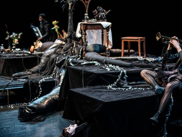 Avec les pieds, Jeanne Desoubeaux