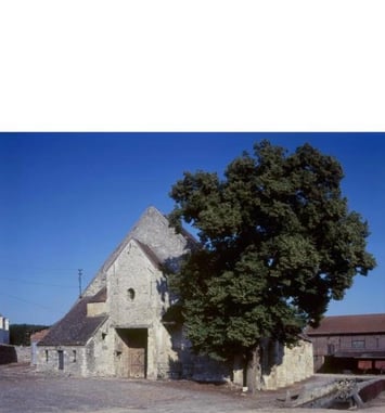 La Grange aux Dîmes et l'église Saint-Médard à Tremblay-en-France