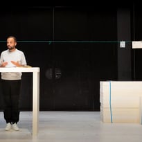 Koulounisation – Salim Djaferi