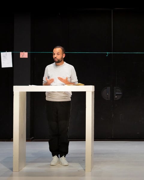 Koulounisation, Salim Djaferi