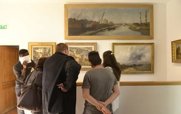 Visite guidée, Une histoire des collections