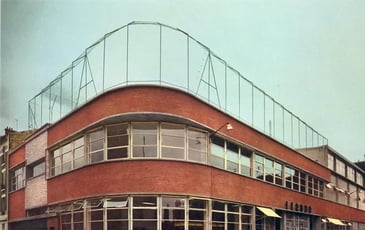 Les mémoires à l'œuvre : pourquoi avons-nous encore besoin de lieux comme Mains d'Œuvres ?