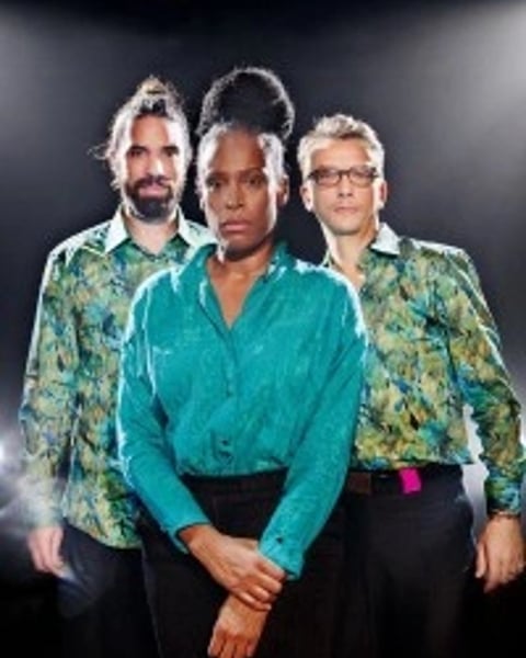 Sandra Nkaké et Jî Drû et Paul Colomb [Elles]