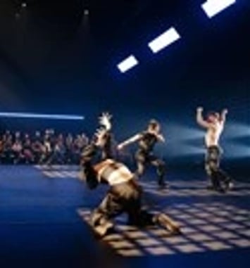 Danse dehors dedans