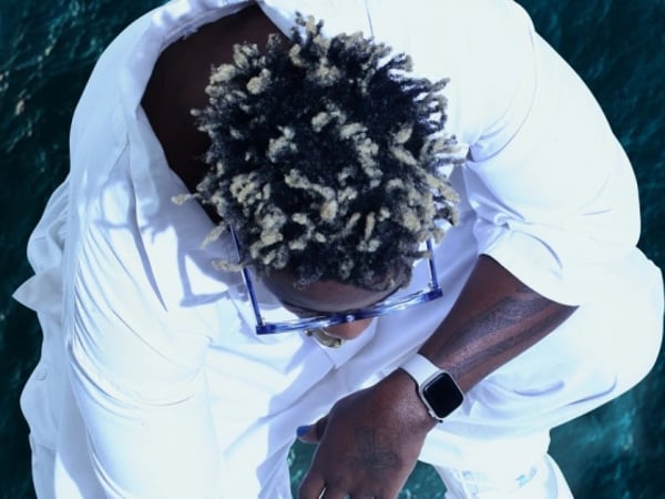 Onkila et Blick Bassy