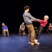 Projet grand-mère, Cie Un loup pour l'homme
