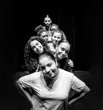 Au nom des différences, Troupe Héritage