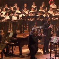Le Sirba Octet, Tsuzamen, avec la classe d'orchestre de l'école Maxime-Henriet
