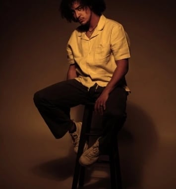 Adam El Mouna