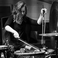 Concrètement #2, concerts et performances : Liz Rácz, Lin.e Weidmann, David Chiesa, Camille Emaille et Jérôme Noetinger