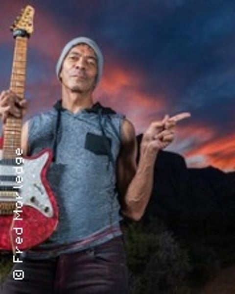 Greg Howe