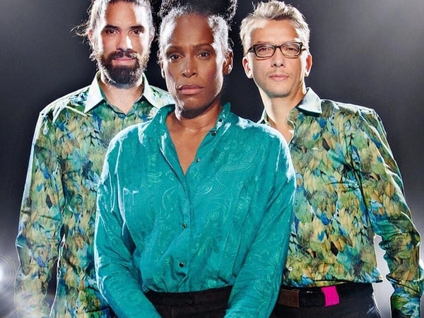 Sandra Nkaké et Jî Drû et Paul Colomb [Elles]